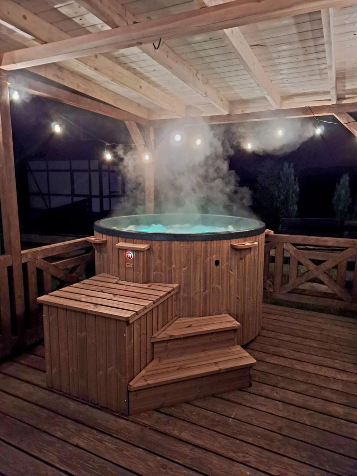 Pastelowy Domek Z Balia Elektryczna Z Jacuzzi Zalakowo Exterior photo